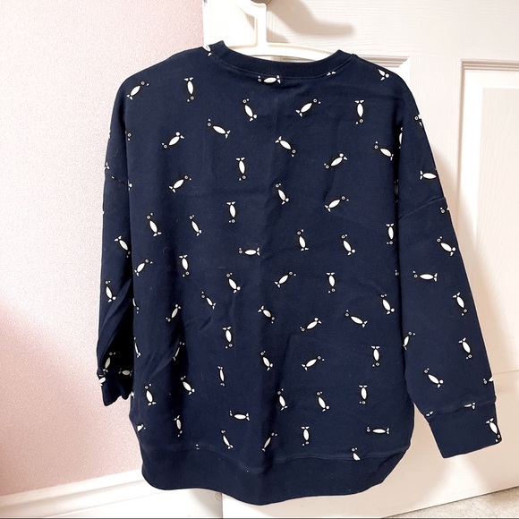 [CHOCOLATE:] NAVY BLUE PENGUIN PRINTS SWEATSHIRT - size S - Picture 2 of 4